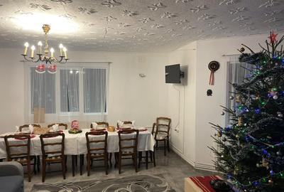 Casă cu 5 camere cu Teren 1371 Mp în Ortoaia - 4