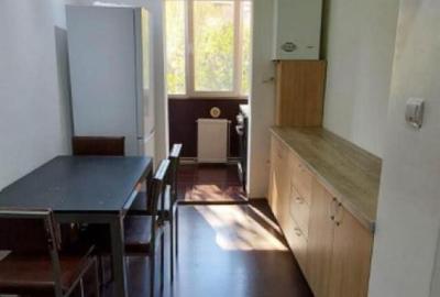 Apartament cu 3 camere complet mobilat ?i utilat,pret compe Apartament cu 3 camere complet mobilat ?i utilat,pret compe - 3