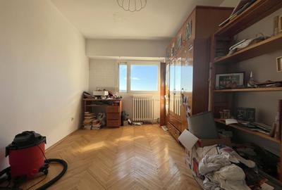 Apartament cu 4 camere decomandat în Complex Studențesc - 10