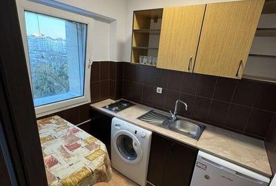 Garsoniera Mobilata si Utilata - Arena Natioala - Bloc 1986 - 2