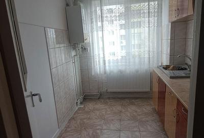Apartament cu 2 camere semidecomandat în Exterior Vest