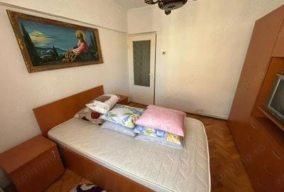 Apartament cu 3 camere decomandat în Cetate - 2