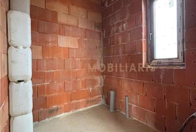 Casa individuala la rosu - 5