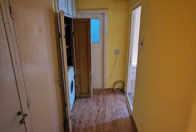 Apartament cu 3 camere decomandat în Central - 1