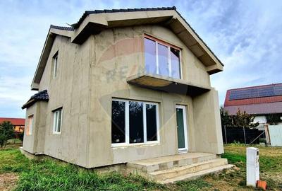 Casă individuală cu 4 camere cu Canalizare în Șofronea - 1