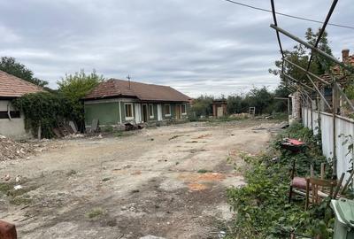 Casă cu 4 camere în Central - 1