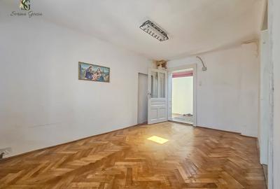 Apartament cu 3 camere decomandat în Brașovul Vechi