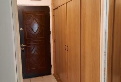 Garsonieră situata in zona Traian, la etajul 3 - 4