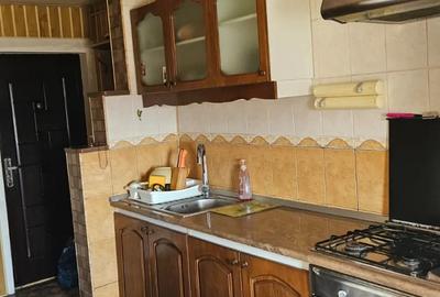 Inchiriez apartament 2 camere - 4