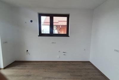 Casă cu 4 camere cu Teren 200 Mp în Dâmbul Rotund - 7