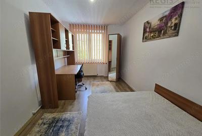 Apartament cu 2 camere decomandat în 15 Noiembrie - 8