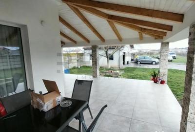 Casă cu 7 camere cu Teren 2203 Mp în Sântion - 18