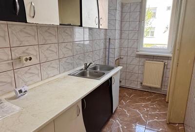 Apartament cu 3 camere decomandat în Dărmănești - 9