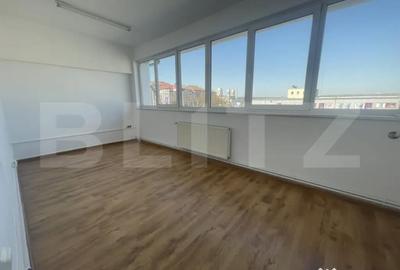 Spațiu comercial, de 36 mp, în Central - 1