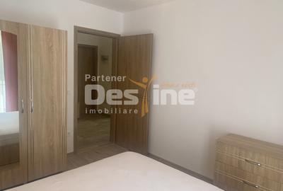 Apartament cu 2 camere semidecomandat în Tractorul - 3
