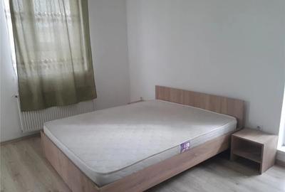 Garsonieră decomandată în Complex Studențesc - 2