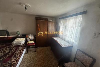 Casă cu Teren 758 Mp în Negoiești - 3