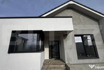 Casă cu 4 camere cu Teren 375 Mp în Cetate