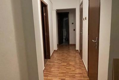Garsonieră decomandată în Central - 1