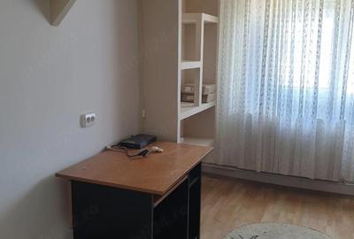 Apartament cu 3 camere semidecomandat în Dacia - 3