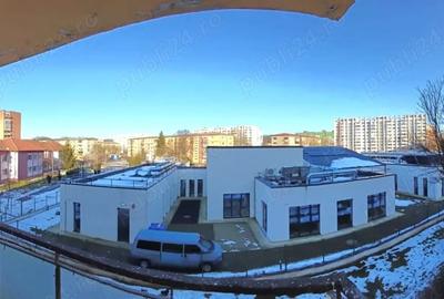 Apartament cu 2 camere semidecomandat în Micro I - 5
