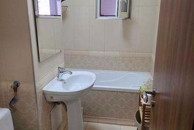 Garsonieră decomandată, mobilată în P-ța Universității - 5