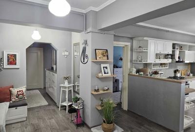 Apartament cu 3 camere în 9 Mai - 4