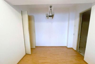 De vanzare Apartament 3 camere -R-uri - Mazepa 1 - 8