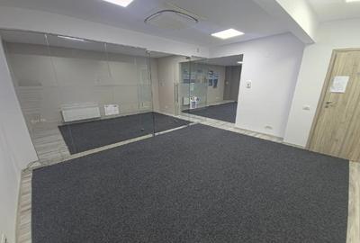 Birou, de 80 mp, în Delfinariu - 2