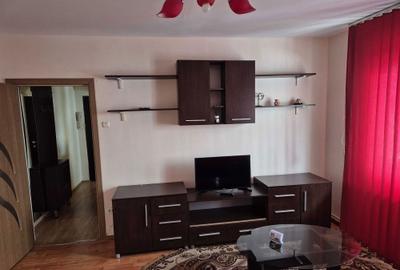 Apartament cu 2 camere nedecomandat în Central