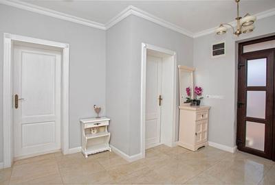 Vilă P+M, Clujului, 190 mp, teren 520 mp, singur în curte. 225 000 E - 13