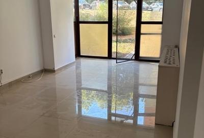 Persoana fizică închiriez spațiu comercial - 4