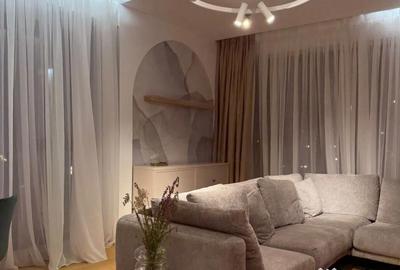 Apartament cu 3 camere semidecomandat în Nord