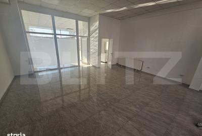 Spațiu comercial, de 79.5 mp, în Independenței - 4