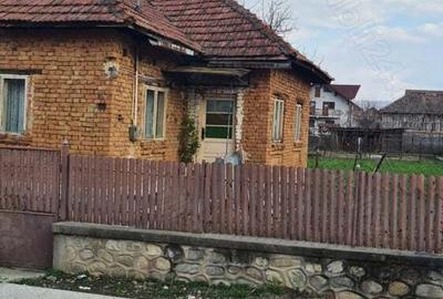 Casa cu teren de vanzare - 2