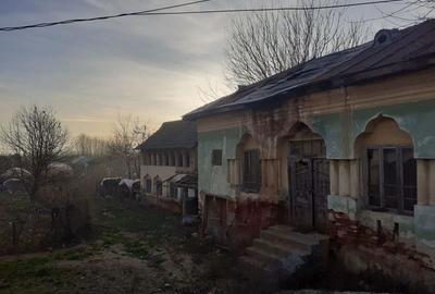Casă cu Teren 700 Mp în Central