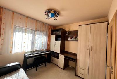 Apartament cu 3 camere, mobilat în Girocului - 4