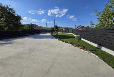 Casă cu 4 camere în Târgu Trotuș - 2