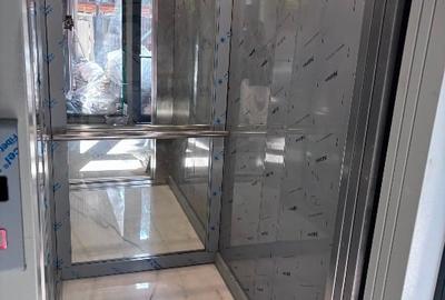 Spatiu comercial Bulevardul Basarabia 64, central, de inchiriat, etajul 1 si 2. - 2