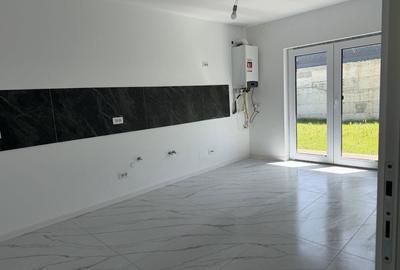 Casă cu 4 camere în Valea Adâncă - 4