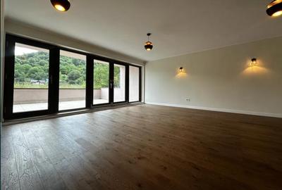 Penthouse de lux Schei loc de parcare si lift