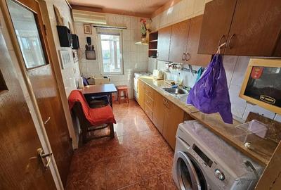 Drumul Taberei Favorit 1 Camera in apartament pentru o fata doamna Drumul Taberei Favorit 1 Camera in apartament pentru o fata doamna - 5