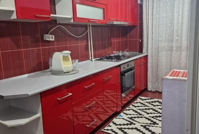 Apartament cu 3 camere semidecomandat în Central - 8