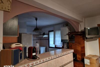 Apartament cu 4 camere decomandat în Micro 3 - 7