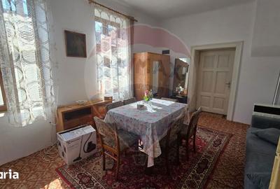 Casă cu 3 camere cu Teren 847 Mp în Central - 9