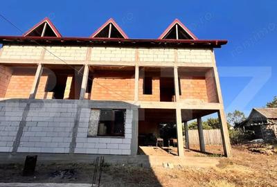 Casă cu 10 camere cu Teren 785 Mp în Central - 13