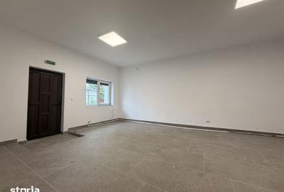 Spațiu comercial, de 65 mp, în Central - 1