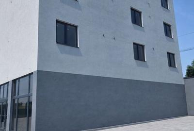 Spațiu comercial, de 590 mp, în Central - 4