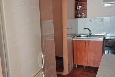 Inchiriez Apartament 3 camere langa scoala 7 - 2