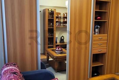 Apartament cu 3 camere decomandat în Valenta - 12